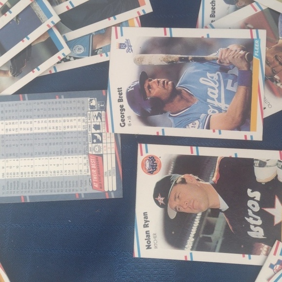 Baseball Trading Cards Collection - Picture 2 of 2